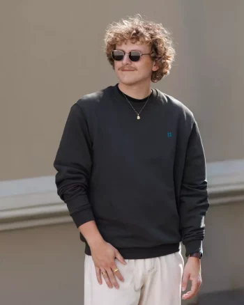 Core Seasonal Sweatshirt Rosin Green - Les Deux