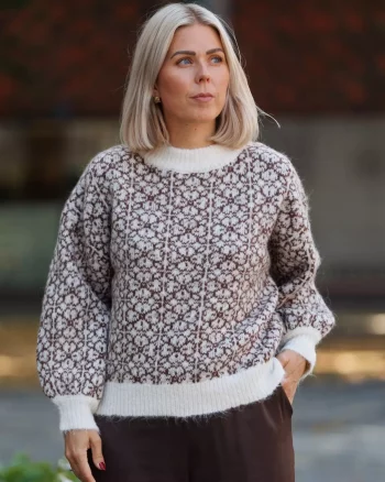 Oslo Knit Pullover Cream/Brown - A View