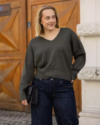 Gillian V-Neck Warm Olive Dust - MbyM