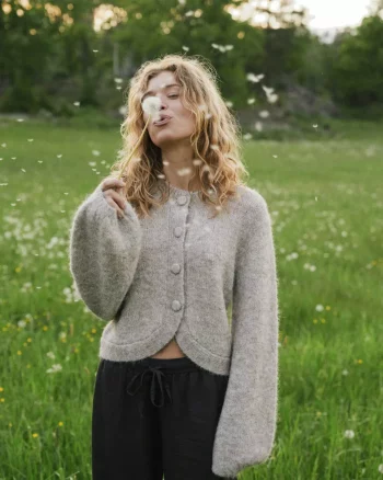 Gio Fluffy Cardigan Beige Melange - Neo Noir