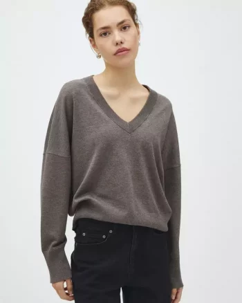 Gillian V-Neck Falcon Melange - MbyM
