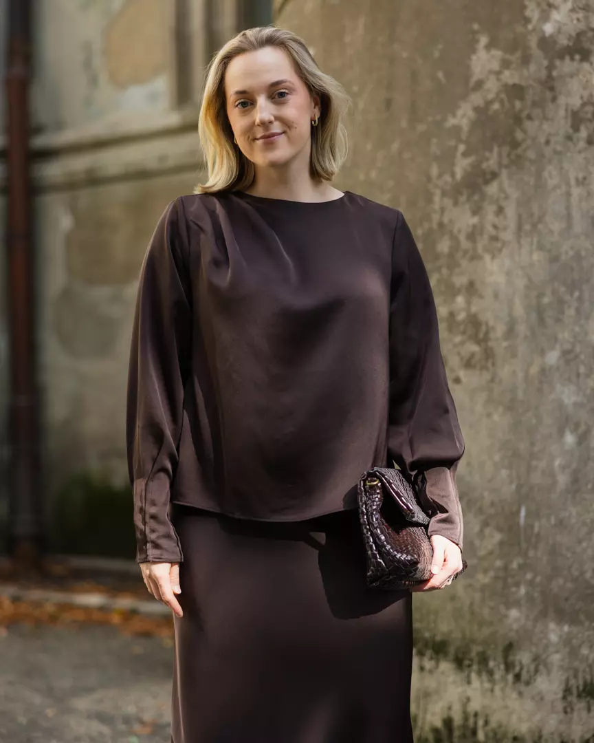 Kirstine Blouse Black Coffee - Urban Pioneers