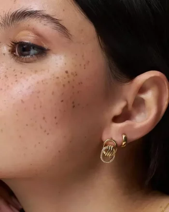 Fine Interlocking Pavé Stud Earrings Gold - Orelia