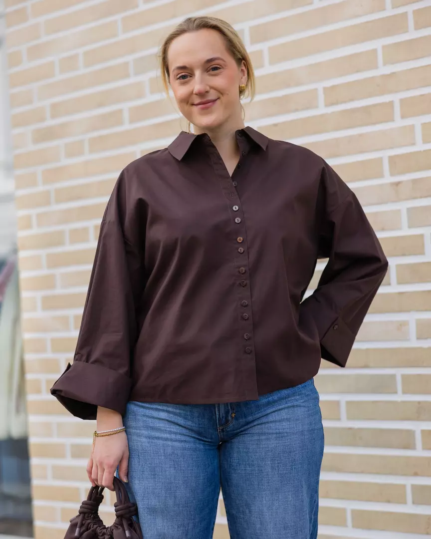 Stephanie Shirt Black Coffee - Urban Pioneers