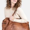 Signe Urban Walnut