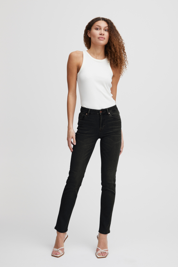 PZEMMA HW Jeans Medium Straight Leg Black