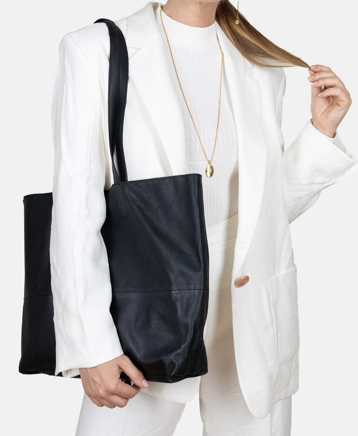 Marlo Urban - Black