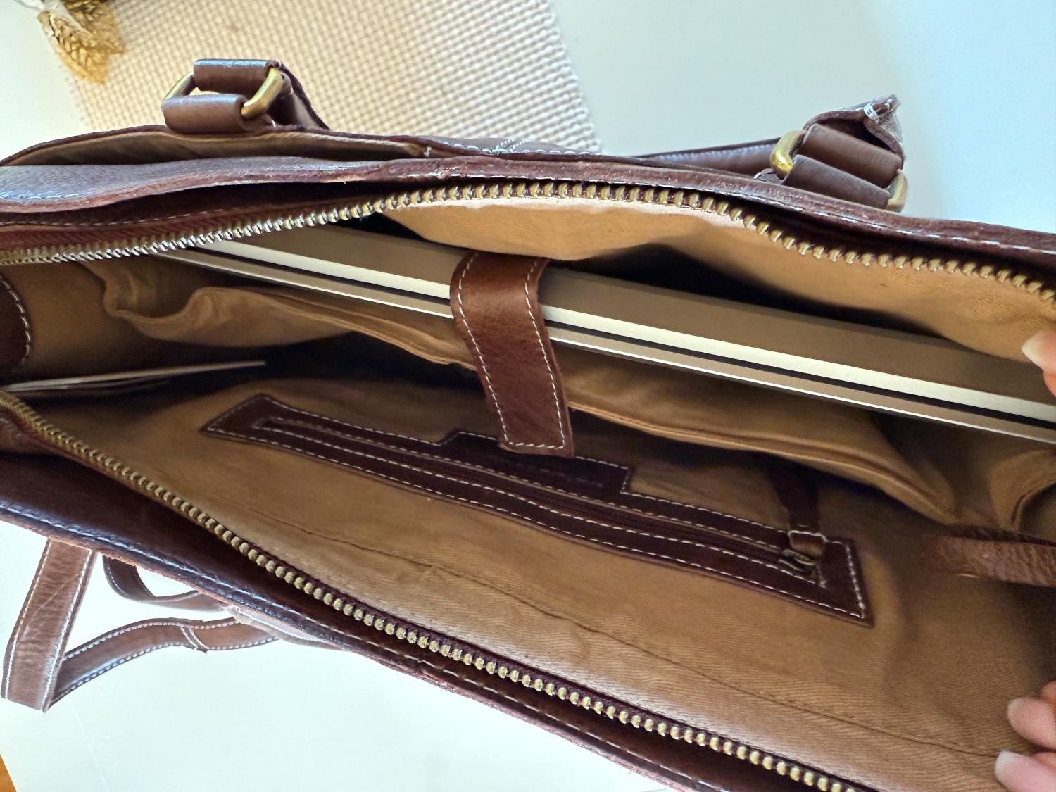 gallery-22492-for-603AA2283