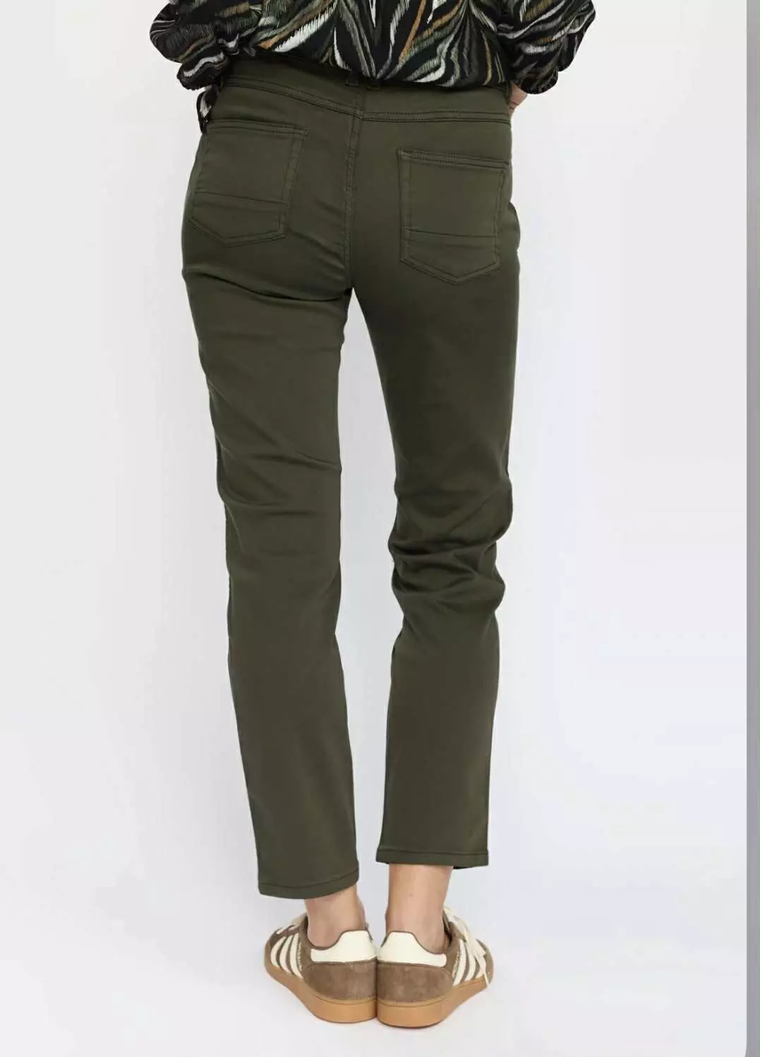 gallery-25800-for-604AA0793