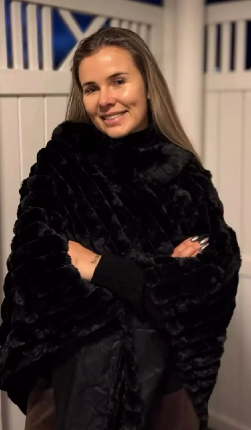 Rosenvinge 884901 Poncho fuskepels - Black