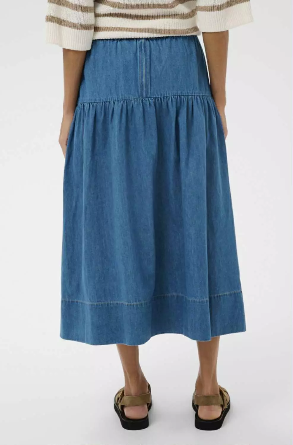 gallery-27974-for-605AA0645