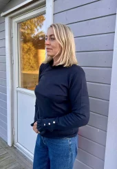 FQKATIE-PULLOVER ,Turtle Neck, Diamonds Buttons - Salute
