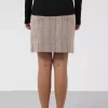 gallery-50533-for-605AA1079