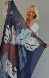 FelisiaPW Scarf - Dark Navy Leaf Print