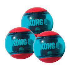 Kong Squeezz Action Ball Red Md