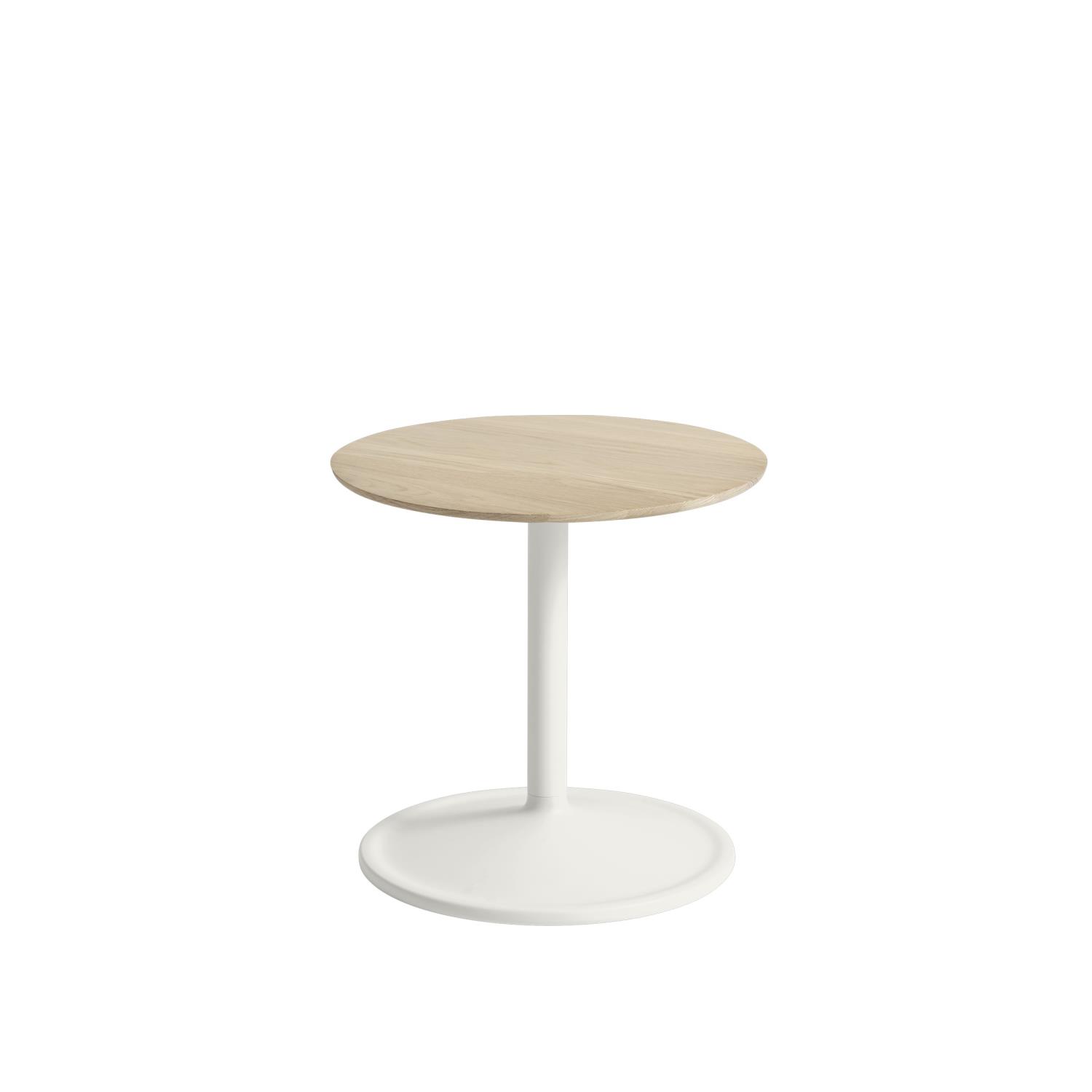 Muuto - Soft Side Table - Off White Solid Oak - H40 x Ø41
