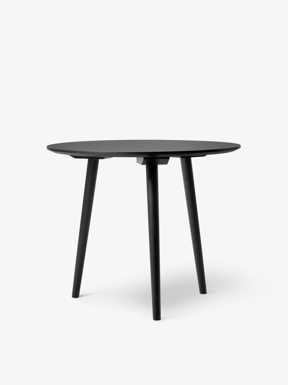 &Tradition - In Between Table SK3 - Black Lacquered Oak