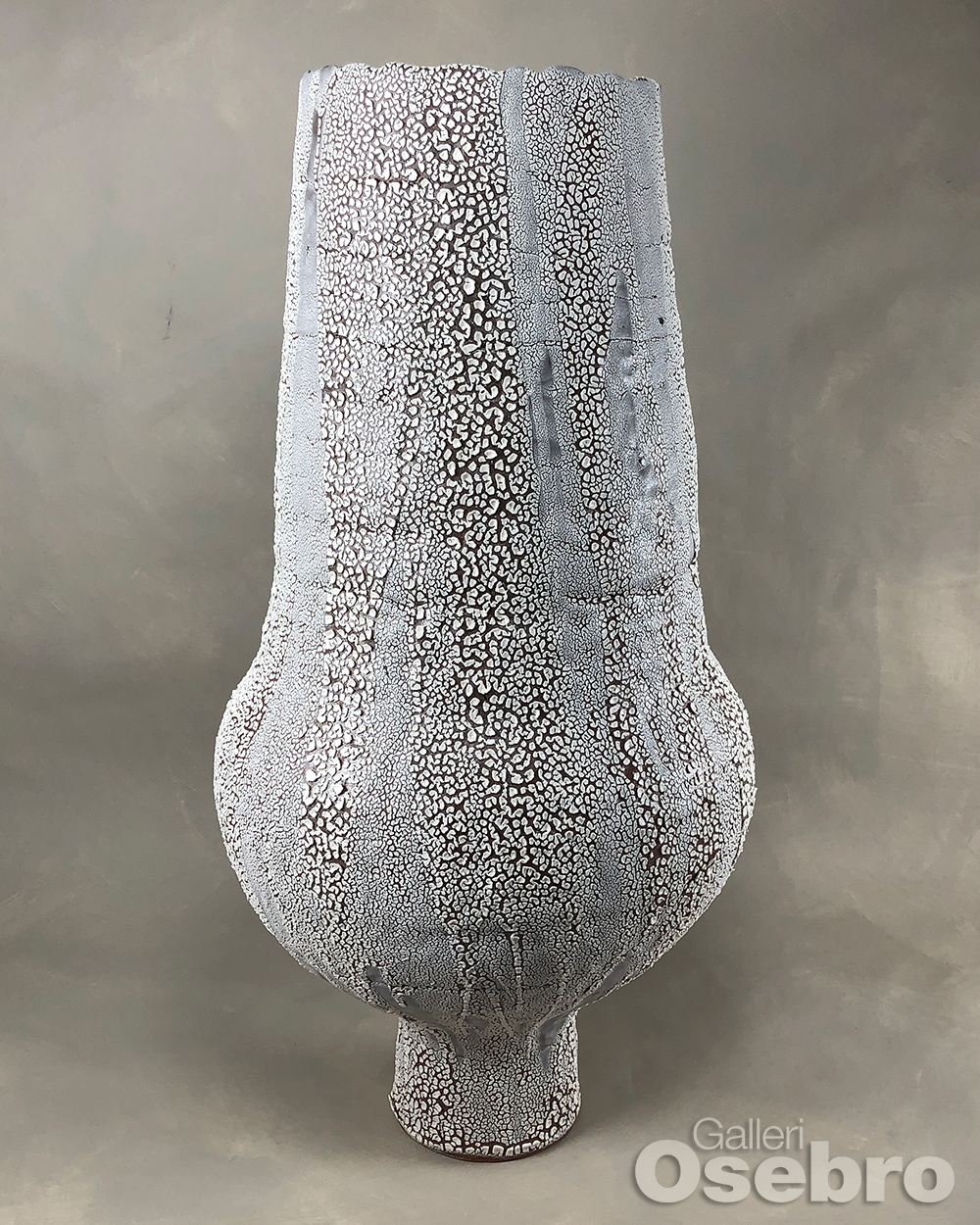 Haukom, Hanne - Brun krukke ca. 63 cm