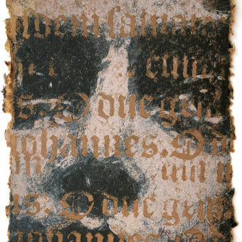 Forberg, Jan Olav - portrett på brunt papir med gotiskskrift 11/40