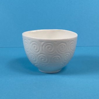 Suvatne, Gro - Porselensskål med relieffmønster C