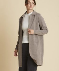 Ivy Dark Sand