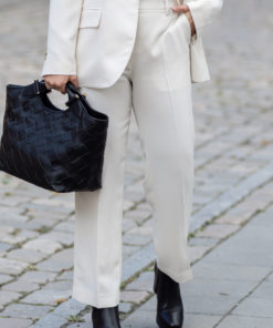 Classic Lady Ivory Shade