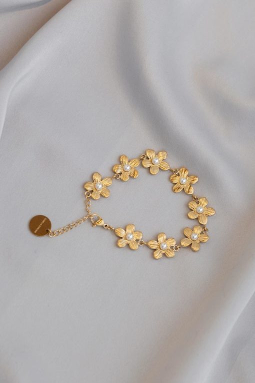Flower bracelet
