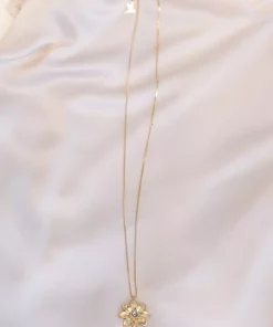 Daisy necklace