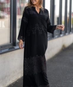 Anika, long embroidery dress - Black