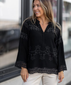 Naja, Embroidery blouse - Black