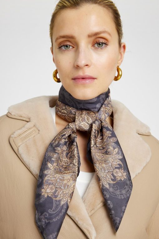 Allis, printed silk scarf - Grey/sand