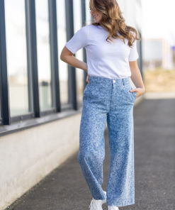 Coralies - Denim Rose