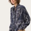 Najia Shirt - Navy graphic paisley