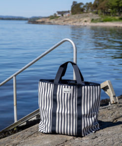 Day Gweneth J Beachy Beach - Navy