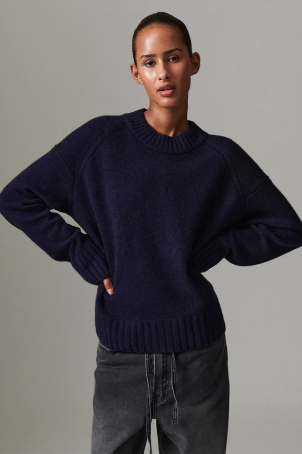 Glen - Dark Sapphire