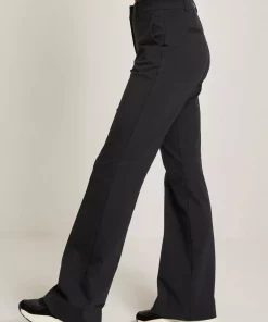 Noor - Black