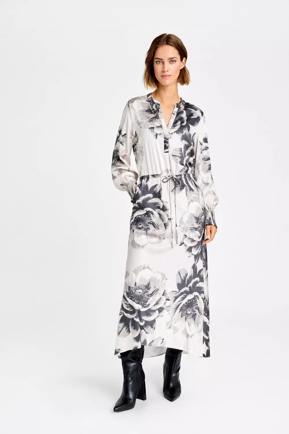 Britney, bias cut long dress - Pale sand