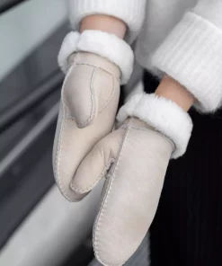 Semskede saueskinnsvotter - Sand