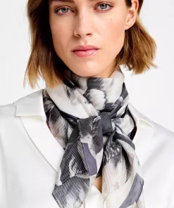 Allis, printed silk scarf - Pale sand