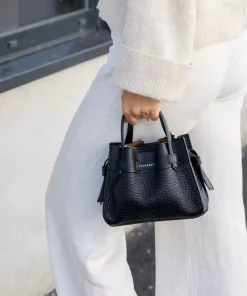 Blossom Small - Black