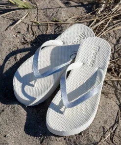 Moo'ilo Lena - Whisper white