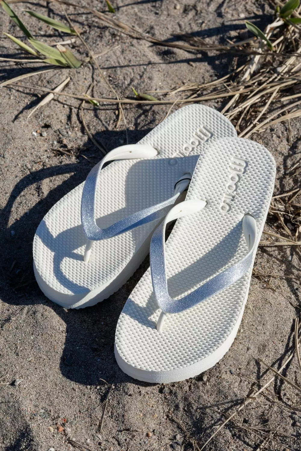 Moo'ilo Lena - Whisper white