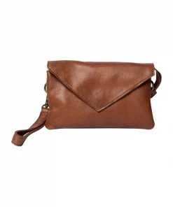 Claire Urban - Walnut