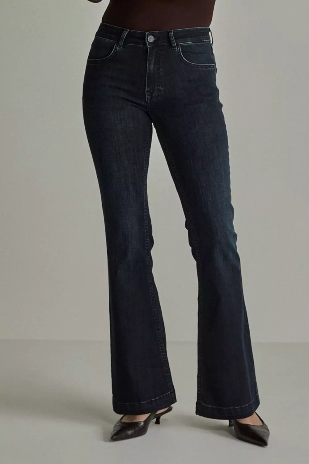 Jade - Blue black