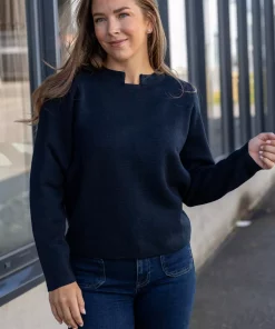 Lina - Navy