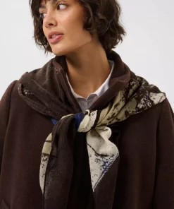 Felisia scarf - Mole Leaf print