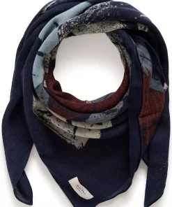 Felisia Scarf - Dark Navy Leaf