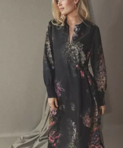 Madonna, midi dress - Black Sand