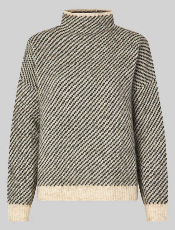 Capella Knit T-Neck