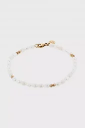 The Pearl Bracelet